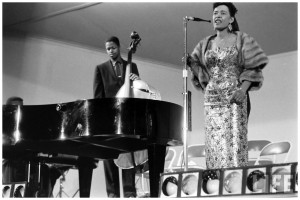billie-holiday-monterey-jazz-festival-by-nat-farbman-1958