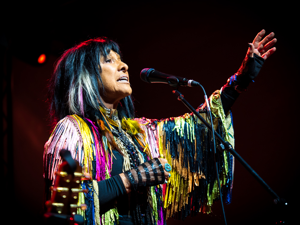 Buffy sainte-marie : " Coincidence and likely stories " 1992.